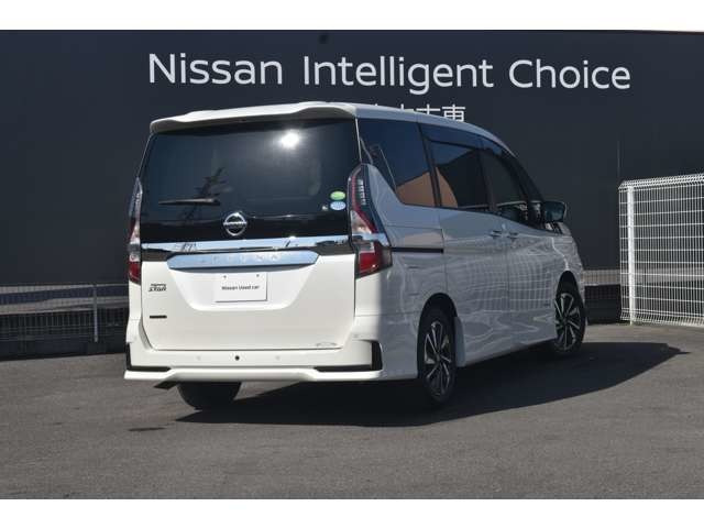 セレナ2.0 ハイウェイスターV