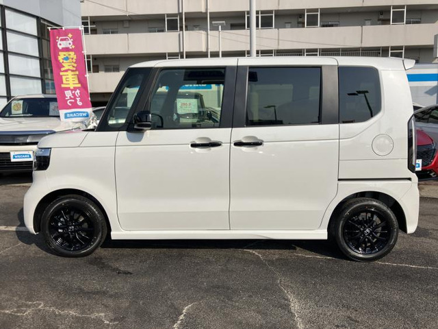 N-BOXカスタムブラック スタイル