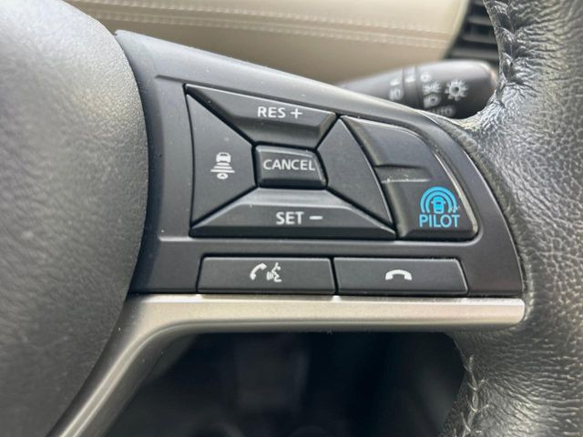 �y�v���p�C���b�g�z�������H�ł̒��������s���y��!!�a�؎��Ə��񑖍s�̃V�[���ŁA�A�N�Z���E�u���[�L�E�X�e�A�����O�������Ő��䂵�A�������^�]�̕��S���y�����Ă���܂���