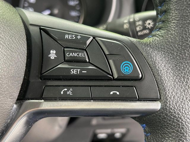 �y�v���p�C���b�g�z�������H�ł̒��������s���y��!!�a�؎��Ə��񑖍s�̃V�[���ŁA�A�N�Z���E�u���[�L�E�X�e�A�����O�������Ő��䂵�A�������^�]�̕��S���y�����Ă���܂���