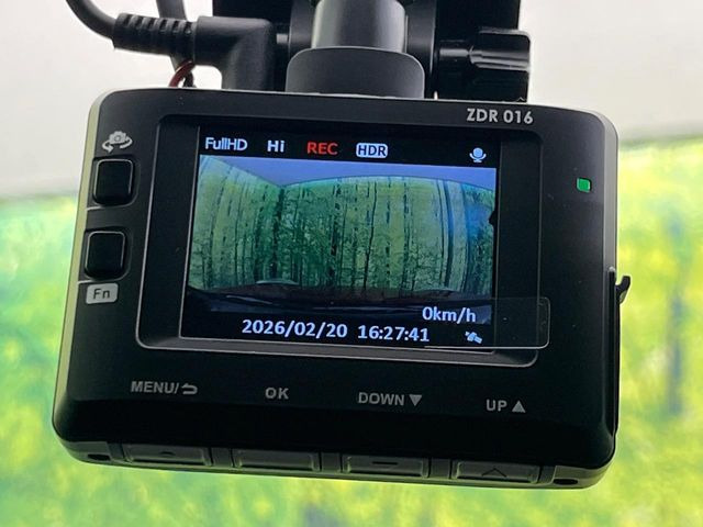 �y�h���C�u���R�[�_�[�z�h���C�u���R�[�_�[����!���s���͂������A������^�]�⎖�̂ɑ��������ہA�f���ŋL�^���A����̃��X�N�ɔ����܂��B���L�^�pSD�J�[�h�͂��q�l�����g�ł��������������K�v������܂��B