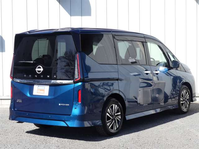 セレナ1.4 e-POWER ハイウェイスターV