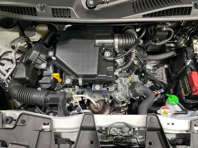 親切・丁寧な専門メカニックスタッフが応対!・車検・点検整備・事故等の修理などアフターサービスも安心。お車のカスタマイズもネクステージのサービススタッフまでご相談ください!