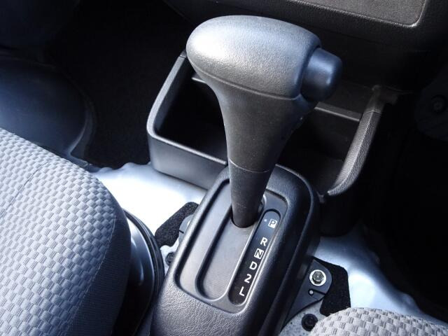 �O�������@��AIS�̌��i�������p�X�����C��������q�݂̂�̔����Ă��܂�.