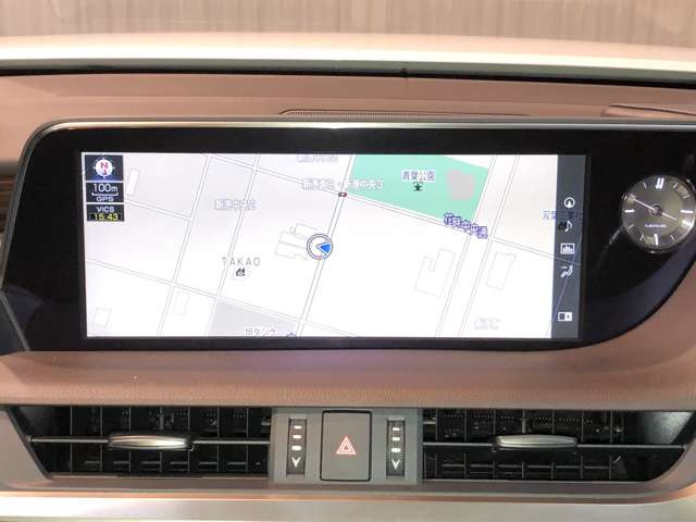 ES300h バージョンL