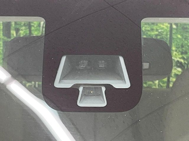 �y�O�He-Assist�z���s���ɑO���̎ԗ�����F�����A�Փ˂������Ȏ��͌x��ƃu���[�L�ŏՓˉ���Ɣ�Q�y�����A�V�X�g�B�����S�Ƀh���C�u�����y���݂��������܂��B