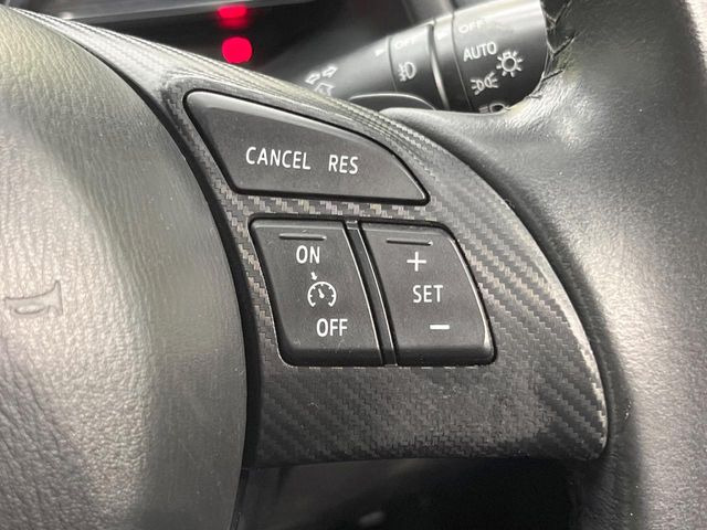 �y�N���[�Y�R���g���[���z�������H�����N���N���s�B�A�N�Z���𗣂��Ă���葬�x�ő��s���ł��A�������^�]���̕��S���y��!�����E�������ȒP�ȃX�C�b�`����Œ����ł��܂��B