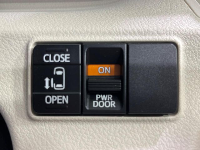 �y�p���[�X���C�h�h�A�z�X�}�[�g�L�[��^�]�Ȃ̃X�C�b�`�ŃX���C�h�h�A�̊J���\���d��������͂����ăh�A���J����K�v�������A���������q�l�ł��A�d���ו��������Ă��鎞�����N�ɊJ���߂ł��܂���