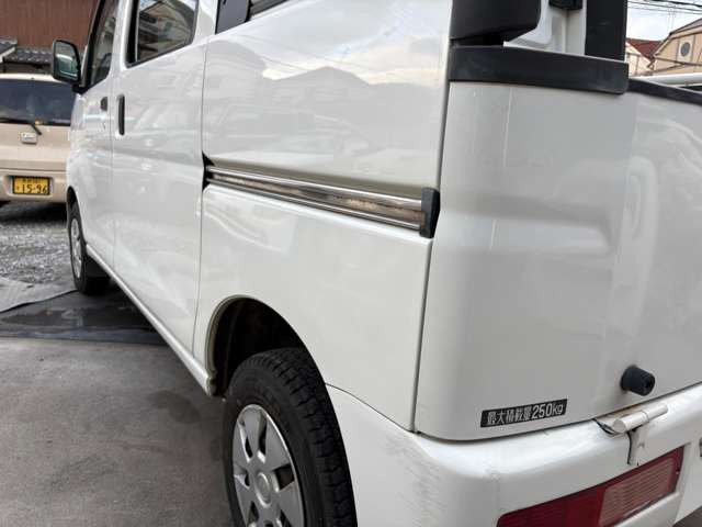 �f�ڎʐ^�ȊO�̎ʐ^���������܂�!���ڂ������ʐ^�������ɎB�蒼�����Ƃ��\�ł��̂ŁA���C�y�ɂ��\���t��������!