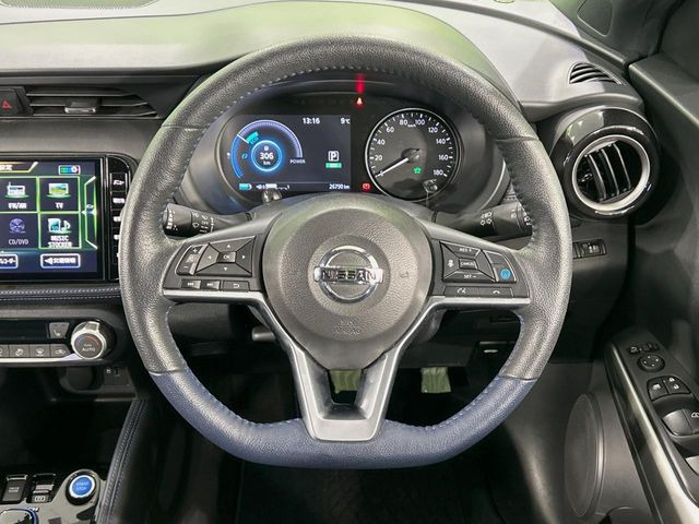 �y�X�e�A�����O�X�C�b�`�z�^�]���A�O������ڐ������炷���ƂȂ��A�I�[�f�B�I���̑��삪�\�ȕ֗��@�\!���S&���K�ȃh���C�u�����o���Ă���܂���