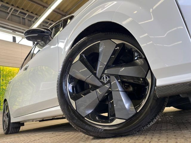 �y����17�C���`�A���~�z�C�[���z�O�ςɃ}�b�`���������A���~�z�C�[���𑕒����Ă���܂��B�e��ЊO�A���~�z�C�[����A�X�^�b�h���X�^�C�����戵�����Ă���܂��B���񂲑��k����������