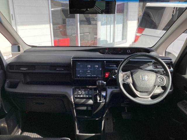 ステップワゴン1.5 スパーダ