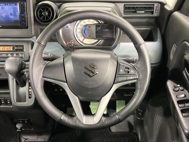 �y�����v�����X�e�A�����O�z�㎿�Ȋv���g�p���邱�ƂŁA��ɂ����������݂ƂĂ��^�]���₷���n���h���ł���