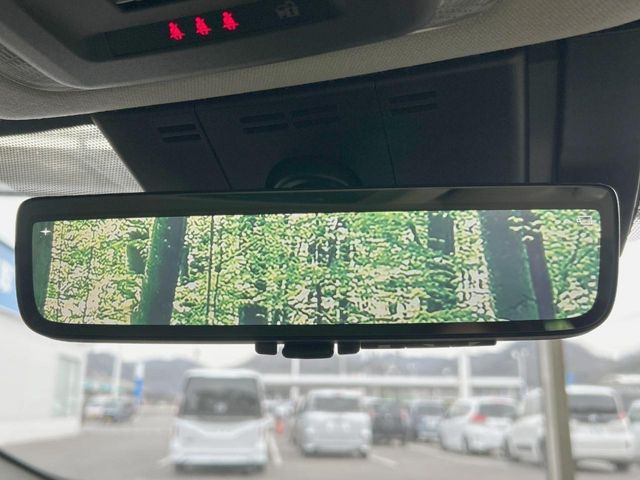 �y�f�W�^���C���i�[�~���[�z��Ȃ̑傫�ȉו��⓯��҂Ō�����m�F���Â炢���ł����S!�J�������B�e�����ԗ�����̉f�������[���~���[���ɕ\���B�N���A�Ȏ��E�ŏ󋵂̊m�F���\�ł�!