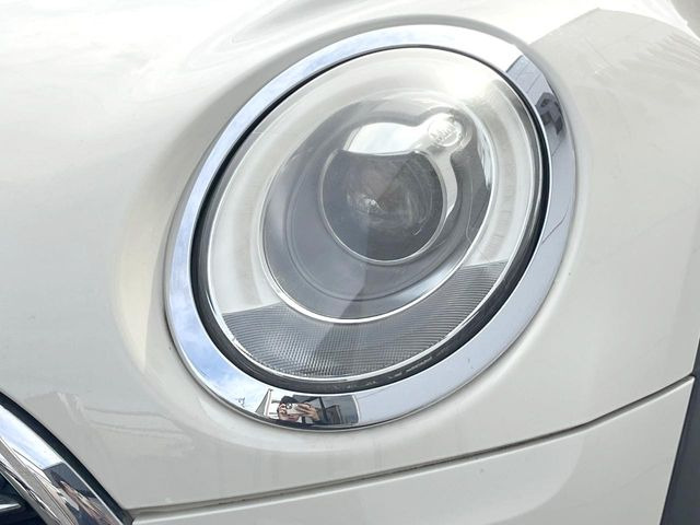 ��LED�w�b�h���C�g:��ԑ��s�����ǍD�Ȏ��E���m�ۂ����S���ĉ^�]�ł��鍂�P�xLED�w�b�h���C�g�𑕔�!�_�����x�������A����d�͂��}�����Ă��܂��B