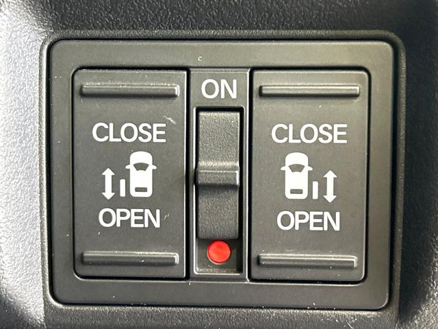 �y�����p���[�X���C�h�h�A�z�X�}�[�g�L�[��^�]�Ȃ̃X�C�b�`�Ō�ȗ����X���C�h�h�A�̊J���\���d��������͂����ăh�A���J����K�v�������A�����Ȃ��q�l�ł��ȒP�ɊJ���߂ł����K�ł���