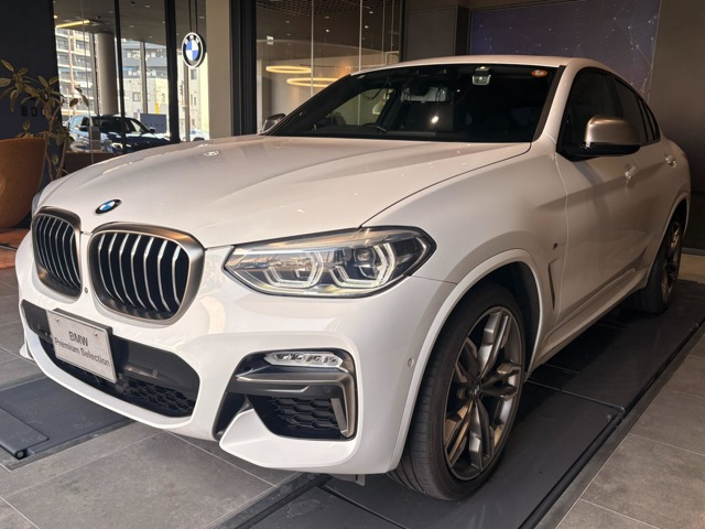X4M40i 4WD