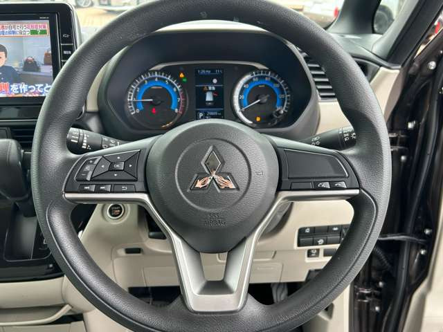 ���W����ɂ͍��i���̒��ÎԂ�V�Ԃ��������ł����W���䐔100��̑�^�W����֐��񂲗��X����������