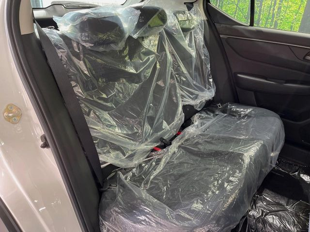 ���i���ȃI���W�i���t���A�}�b�g���I�v�V�����ɂĂ��p�ӂ��Ă���܂��B���D���ȃf�U�C����J���[�����Ԃɍ��킹�đI��ł����������Ƃ��ł��܂���