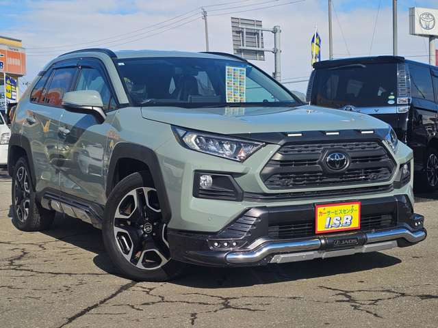 RAV42.0 アドベンチャー 4WD