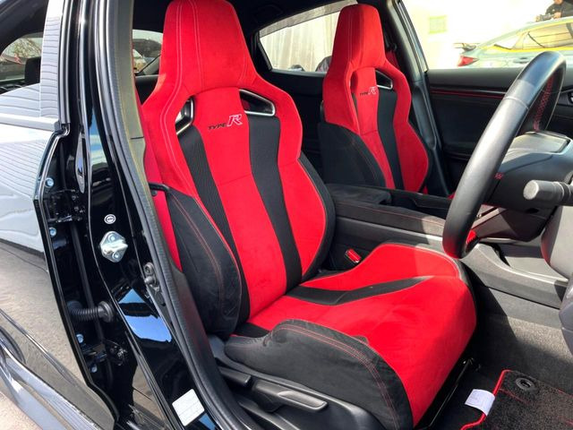 �y��p�X�|�[�c�V�[�g�z�z�[���h���ɗD��A�J�[�u���̑̂������}�����Ă���܂��B�܂��A�̂Ƀt�B�b�g���邩�獘��w�������ɂ����A�����O�h���C�u�⍂�����s�ł����K�ɂ��߂������������܂���