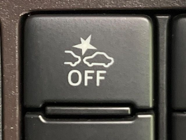 �y�X�}�[�g�A�V�X�g�z���s���ɑO���̎ԗ�����F�����A�Փ˂������Ȏ��͌x��ƃu���[�L�ŏՓˉ���Ɣ�Q�y�����A�V�X�g�B�����S�Ƀh���C�u�����y���݂��������܂��B