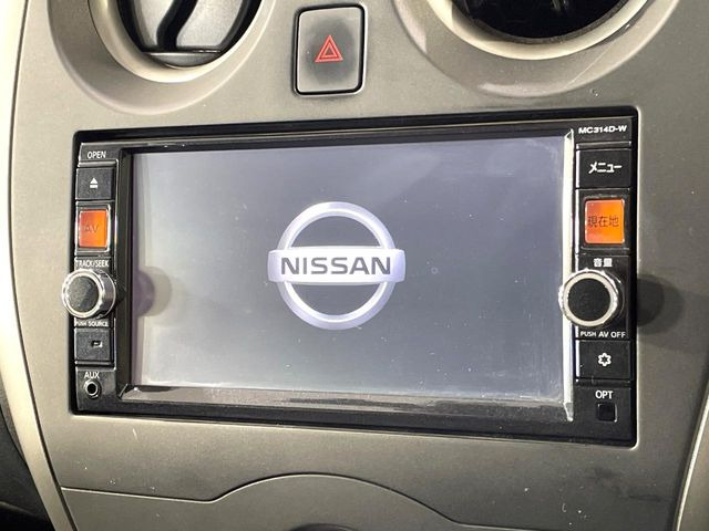 �y�����i�r�z�l�C�̏����i�r�𑕔����Ă���܂��B�i�r�̎g���₷���͂������A�I�[�f�B�I�@�\���[��!�L�����v�◷�s�͂������A�ʋ΂┃�����ȂǕ��i�̃h���C�u���y�����Ȃ�͂���