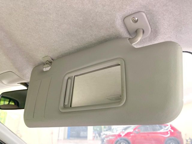 �y�o�j�e�B�~���[�z�T���o�C�U�[���ɐݒu���ꂽ�~���[�Őg�����Ȃ݃`�F�b�N!������Ƃ������C�N�����ɂ����􂵂܂���