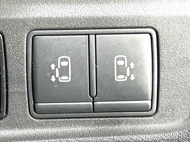 �y�����p���[�X���C�h�h�A�z�X�}�[�g�L�[��^�]�Ȃ̃X�C�b�`�Ō�ȗ����X���C�h�h�A�̊J���\���d��������͂����ăh�A���J����K�v�������A�����Ȃ��q�l�ł��ȒP�ɊJ���߂ł����K�ł���