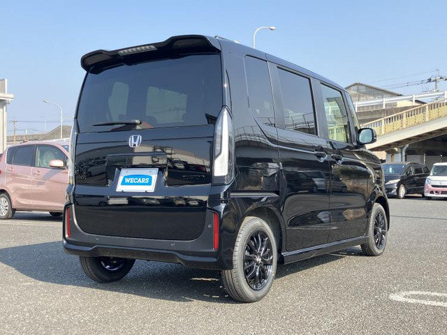 N-BOXカスタムブラック スタイル