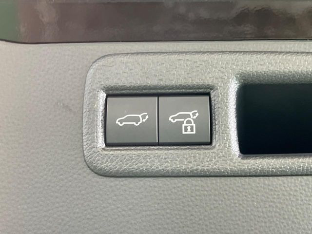 �y�p���[�o�b�N�h�A�z�X�}�[�g�L�[��^�]�Ȃ̃{�^�������������Ń��A�Q�[�g�������ŊJ���܂�!�ו��������Ă��鎞��A�����ʒu�ɂ���o�b�N�h�A��߂�ۂɕ֗��ȋ@�\�ł���