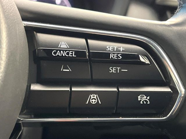 【マツダ・レーダークルーズコントロール】高速道路での長距離走行が楽に!自動で速度を保つクルーズコントロールが、衝突軽減システムと連携し、前方の車両を感知して車間を保つように速度調節してくれます!!