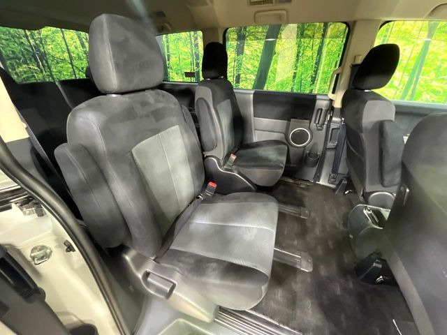 �L�X�Ƃ���2��ڃV�[�g�͋��Z���������A���S�n�����K!�F�B��Ƒ��Ƃ̂��o�����ɂ҂�����ł��B�x�r�[�V�[�g��`���C���h�V�[�g�g�p�������K�ɂ��߂�������������\���ȋ�Ԃ��m�ۂ��Ă��܂��B