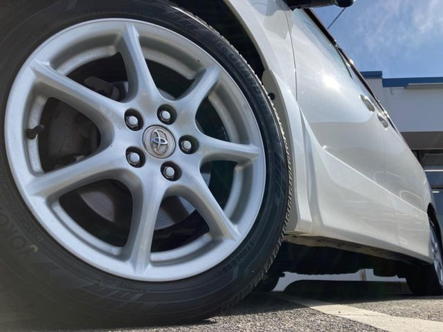 �y����17�C���`�A���~�z�C�[���z�O�ςɃ}�b�`���������A���~�z�C�[���𑕒����Ă���܂��B�e��ЊO�A���~�z�C�[����A�X�^�b�h���X�^�C�����戵�����Ă���܂��B���񂲑��k����������