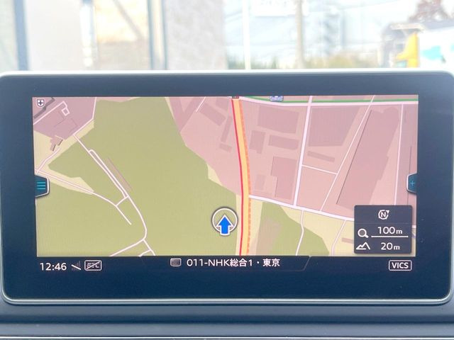 �������i�r:��̊��̂���i�r�́A����������ԓ������o���Ă���܂��B�I�[�f�B�I�@�\���[�����Ă���܂��̂ŁA�^�]�����y���߂܂���