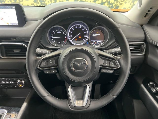 �y�����v�����X�e�A�����O�z�㎿�Ȋv���g�p���邱�ƂŁA��ɂ����������݂ƂĂ��^�]���₷���n���h���ł���