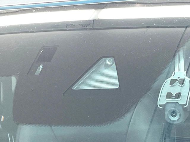 �y�A�h�o���X�h�X�}�[�g�V�e�B�u���[�L�T�|�[�g�z�ᑬ���s���ɑO���̎ԗ�����F�����A�Փ˂������Ȏ��͌x��ƃu���[�L�ŏՓˉ���Ɣ�Q�y�����A�V�X�g�B�����S�Ƀh���C�u�����y���݂��������܂��B