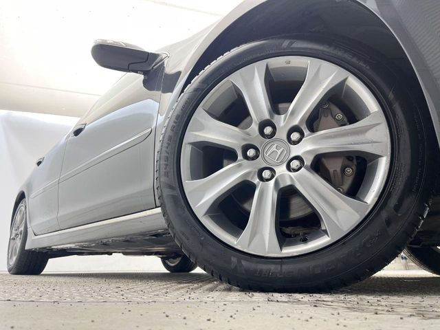 �y�����I�v�V����18�C���`�A���~�z�C�[���z�����I�v�V�����z�C�[���𑕒��B���s���\�̌���ɉ����A�O�ς����X�^�C���b�V���ɂȂ��Ă��܂��B