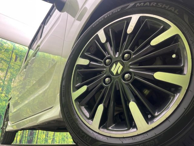 �y�����C���`�A���~�z�C�[���z�O�ςɃ}�b�`���������A���~�z�C�[���𑕒����Ă���܂��B�e��ЊO�A���~�z�C�[����A�X�^�b�h���X�^�C�����戵�����Ă���܂��B���񂲑��k����������