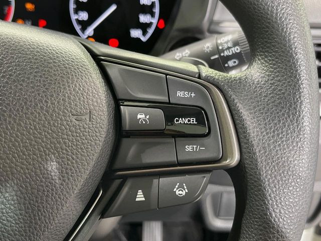 �y�A�_�v�e�B�u�N���[�Y�R���g���[���z�������H�ł̒��������s���y��!!�����ő��x��ۂN���[�Y�R���g���[�����A�Փˌy���V�X�e���ƘA�g���A�O���̎ԗ������m���ĎԊԂ�ۂ悤�ɑ��x���߂��Ă���܂�!!