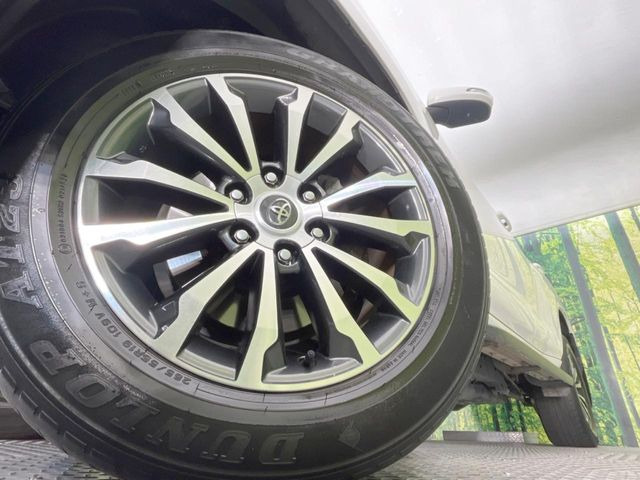 �y�����A���~�z�C�[���z�O�ςɃ}�b�`���������A���~�z�C�[���𑕒����Ă���܂��B�e��ЊO�A���~�z�C�[����A�X�^�b�h���X�^�C�����戵�����Ă���܂��B���񂲑��k����������