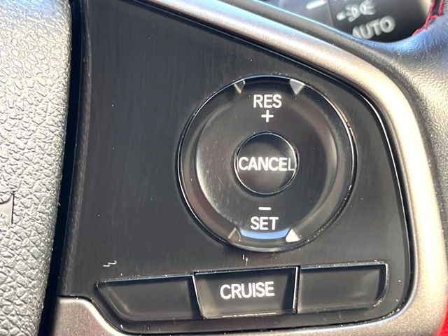 �y�N���[�Y�R���g���[���z�������H�����N���N���s�B�A�N�Z���𗣂��Ă���葬�x�ő��s���ł��A�������^�]���̕��S���y��!�����E�������ȒP�ȃX�C�b�`����Œ����ł��܂��B