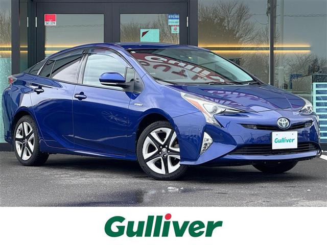 プリウス1.8 A ツーリングセレクション E-Four 4WD