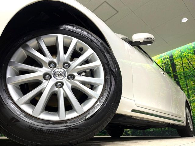 �y����16�C���`�A���~�z�C�[���z�O�ςɃ}�b�`���������A���~�z�C�[���𑕒����Ă���܂��B�e��ЊO�A���~�z�C�[����A�X�^�b�h���X�^�C�����戵�����Ă���܂��B���񂲑��k����������