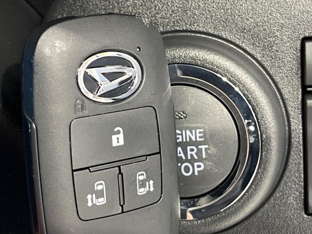 �y�L�[�t���[�V�X�e���z�J�o����|�P�b�g�ɓ��ꂽ�܂܂ł��h�A�̎{���E�������\�ȃX�}�[�g�L�[�𑕔��B�G���W���̃I���E�I�t�����J�M�����o���K�v����������Ƃ��Ă��֗��ł���