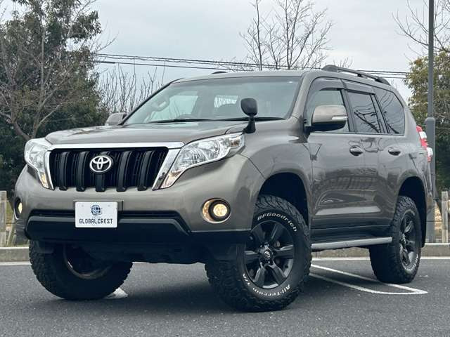 全国ご納車大歓迎です。北海道から沖縄まで個人様・法人様、ご納車実績ございます。遠方様向けの充実したアフターサービスもご好評を頂いております。御用命をお待ちしております。