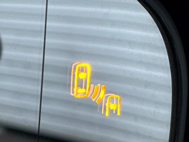 �y�u���C���h�X�|�b�g���j�^�[�z���s���A�h�A�~���[�̎��p�ɂȂ�₷���ӏ��Ɍ㑱�Ԃ��ڋ߂���ƃT�C�h�~���[�̃����Y�Ɍx����\��!�h���C�o�[�ɒ��ӊ��N�����Ă���܂��B