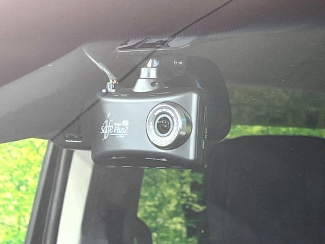 �y�h���C�u���R�[�_�[�z�h���C�u���R�[�_�[����!���s���͂������A������^�]�⎖�̂ɑ��������ہA�f���ŋL�^���A����̃��X�N�ɔ����܂��B���L�^�pSD�J�[�h�͂��q�l�����g�ł��������������K�v������܂��B