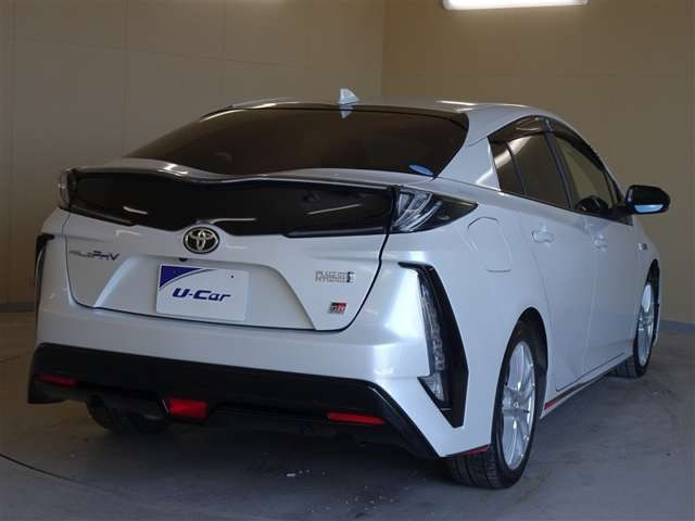 プリウスPHV1.8 S GR スポーツ