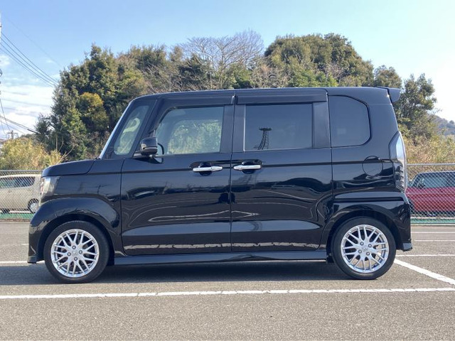 N-BOXカスタムL ターボ